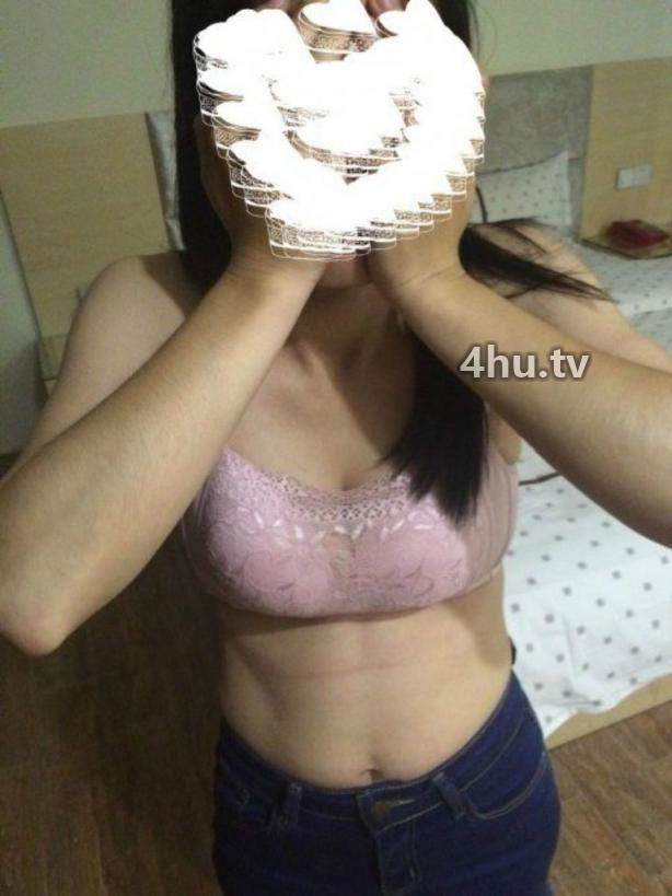 最近约到的巨乳女网友[11P]